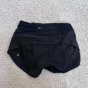 Cute black lululemon shorts!